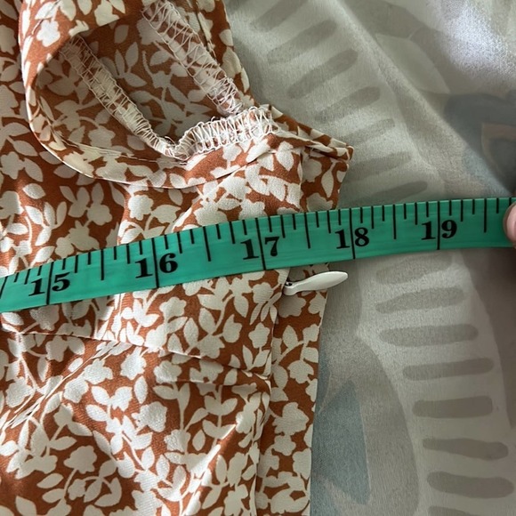 Petal And Pup Dancer Dress in Tan. Size 8 - Picture 9 of 12